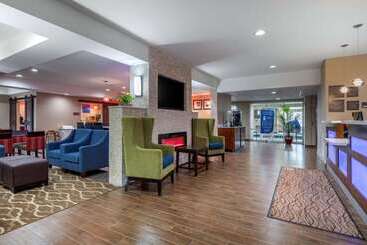 هتل Comfort Inn & Suites Montgomery East Carmichael Rd