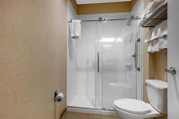 هتل Comfort Inn & Suites Montgomery East Carmichael Rd
