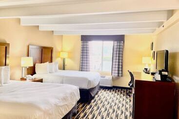 فندق Country Inn & Suites By Radisson, Battle Creek, Mi