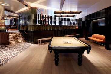 هتل Doubletree By Hilton Montreal