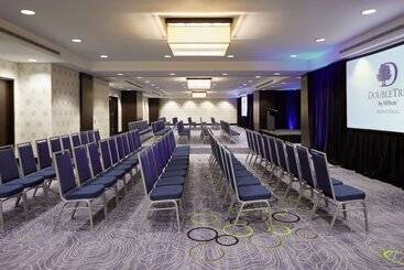 هتل Doubletree By Hilton Montreal