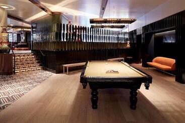هتل Doubletree By Hilton Montreal