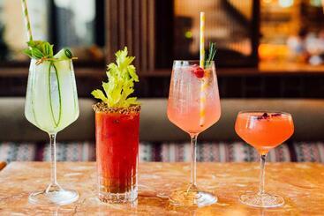 هتل Doubletree By Hilton Montreal