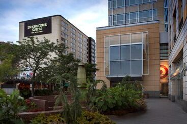 هتل Doubletree Suites By Hilton Minneapolis Downtown