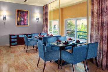 هتل Hilton Alexandria Green Plaza