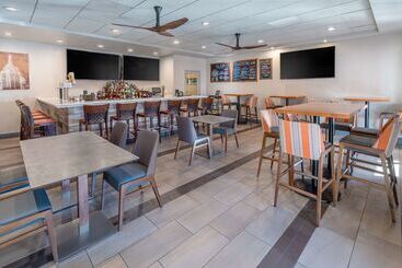 هتل Hilton Garden Inn Scottsdale Old Town