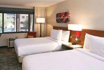 هتل Hilton Garden Inn Scottsdale Old Town