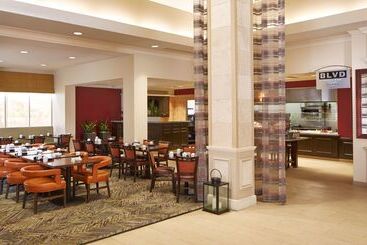 هتل Hilton Garden Inn Scottsdale Old Town