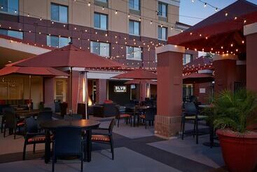 هتل Hilton Garden Inn Scottsdale Old Town