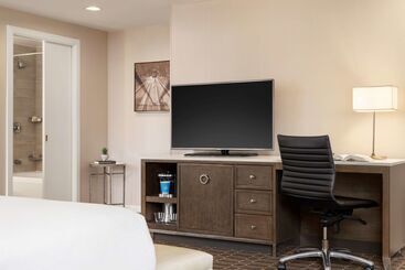 هتل Hilton New Orleans/st. Charles Avenue