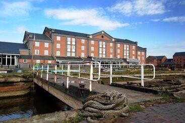 هتل Holiday Inn Ellesmere Port/cheshire Oaks, An Ihg