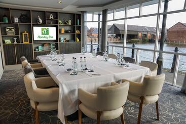 هتل Holiday Inn Ellesmere Port/cheshire Oaks, An Ihg