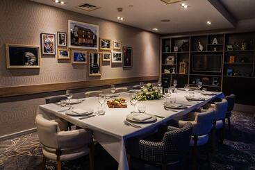 هتل Holiday Inn Ellesmere Port/cheshire Oaks, An Ihg