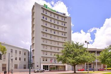 هتل Holiday Inn Express New Orleans   St Charles, An Ihg