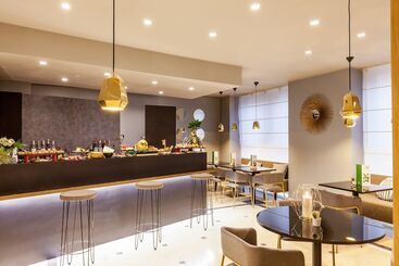 هتل Holiday Inn Milan Garibaldi Station, An Ihg
