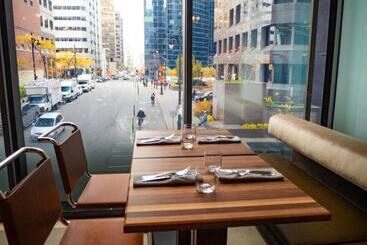 בית מלון כפרי Hôtel Le Germain Montréal