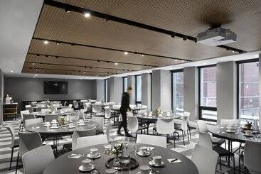בית מלון כפרי Hôtel Le Germain Montréal