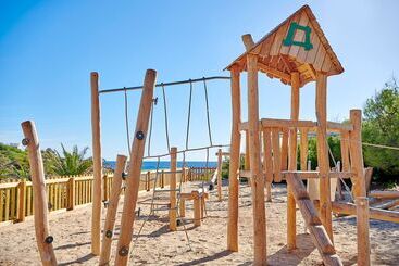 هتل Iberostar Waves Cala Domingos - All Inclusive
