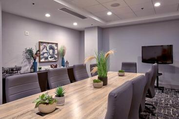 Отель Indigo New Orleans French Quarter By Ihg
