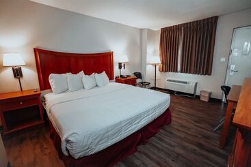 فندق Lamplighter Inn And Suites  North