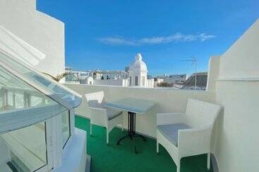 هتل Las Cortes De Cadiz