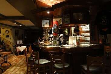 Logis Gourmet & Relax Hotel De La Sure