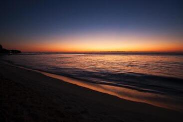 هتل Mahekal Beach Front Resort & Spa
