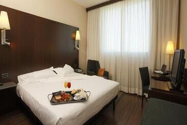 Max Hotel Livorno