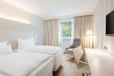 ホテル NH Dusseldorf City Nord