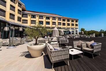 هتل Park Plaza Histria Pula
