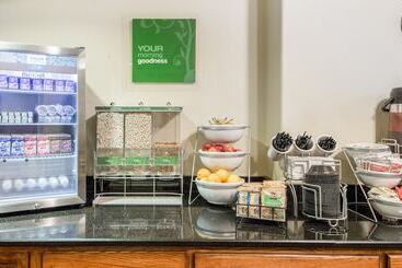 هتل Quality Inn Tulsadowntown West