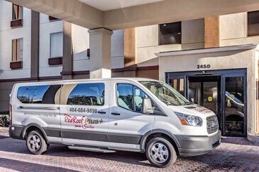 هتل Red Roof Plus+ & Suites Atlanta Airport South