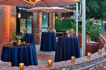 هتل Republic San Diego, Autograph Collection