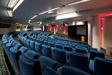 هتل Scandic Star Sollentuna