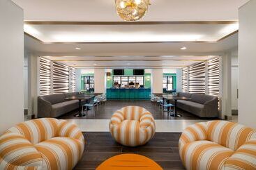 هتل Sonesta Es Suites Orlando International Drive