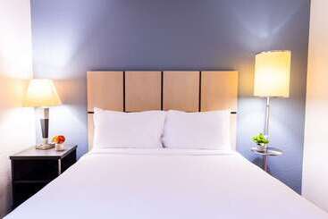 ホテル Sonesta Simply Suites Oklahoma City Airport