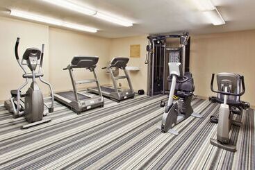 ホテル Sonesta Simply Suites Oklahoma City Airport