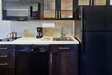 ホテル Sonesta Simply Suites Oklahoma City Airport