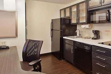 ホテル Sonesta Simply Suites Oklahoma City Airport