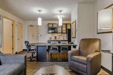 ホテル Sonesta Simply Suites Oklahoma City Airport