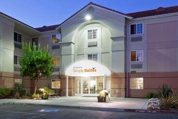 هتل Sonesta Simply Suites Silicon Valley Santa Clara