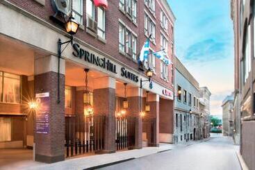 בית מלון כפרי Springhill Suites By Marriott Old Montreal