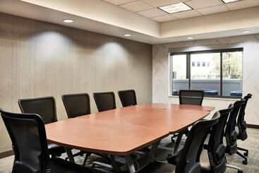 هتل Springhill Suites Phoenix Tempe Airport