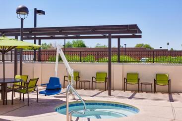 هتل Springhill Suites Phoenix Tempe Airport