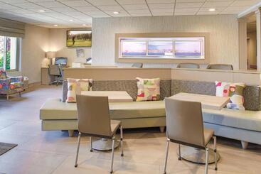 هتل Springhill Suites Prescott