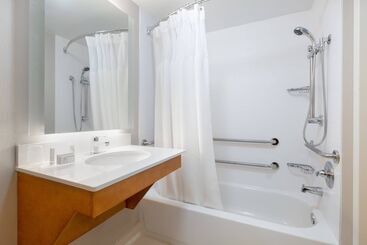 هتل Springhill Suites By Marriott Williamsburg