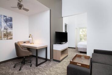 هتل Springhill Suites By Marriott Williamsburg