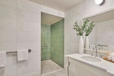 هتل Viceroy Santa Monica