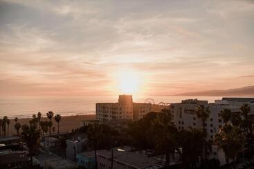 هتل Viceroy Santa Monica