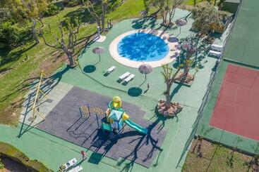استراحتگاه Club Cala Romani